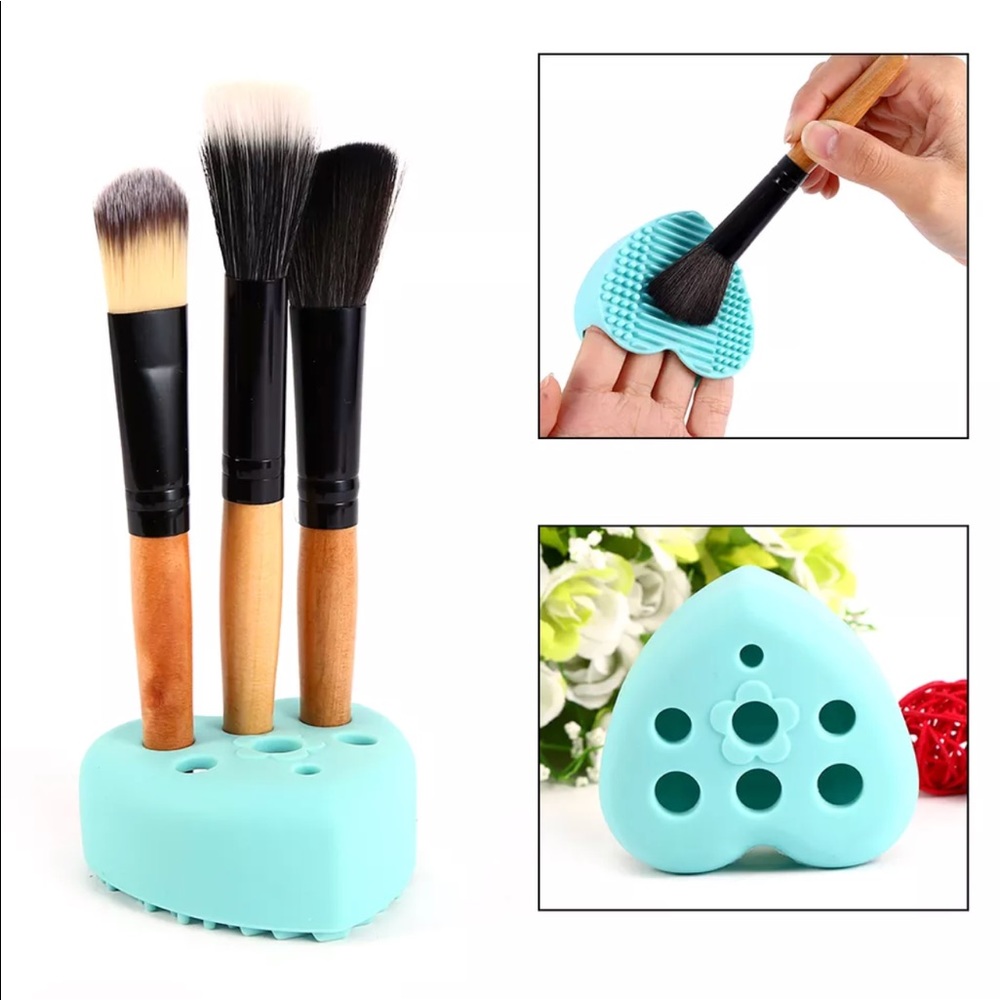 Makeup brush cleaner scrubber board glove